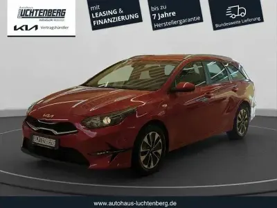 Gebraucht Kia Ceed Sportswagon Vision 140 PS (102 kW) 2024 Rot Kombi