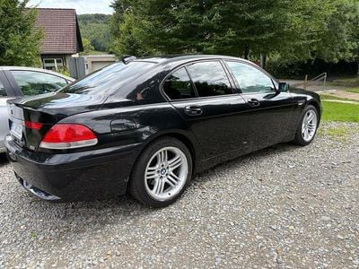 BMW 730