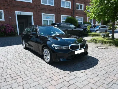 Gebraucht BMW 318 Advantage 156 PS (114 kW) 2021 Schwarz Kombi