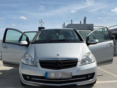 Gebraucht Mercedes A170 116 PS (85 kW) 2009 Silber Van / Kleinbus
