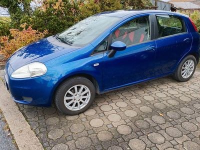 Gebraucht Fiat Punto Dynamic 77 PS (56 kW) 2009 Blau Kleinwagen