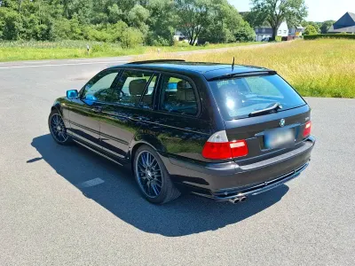 Gebraucht BMW 325 Performance 192 PS (141 kW) 2003 Schwarz Kombi