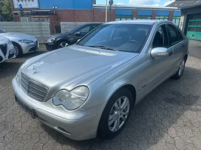 Gebraucht Mercedes C180 143 PS (105 kW) 2003 Silber Limousine