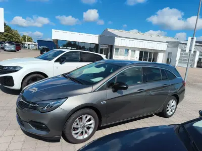 Gebraucht Opel Astra Elegance 145 PS (106 kW) 2021 Grau Kombi