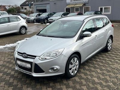 Gebraucht Ford Focus Trend 105 PS (77 kW) 2011 Silber Limousine