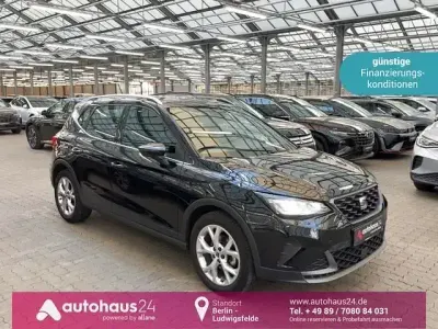 Używany Seat Arona FR 150 KM (110 kW) 2022 Czarny SUV