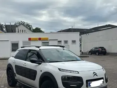 Gebraucht Citroën C4 Feel 110 PS (80 kW) 2016 Weiß Limousine