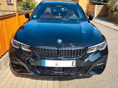 Second-hand BMW 330e M Sport 292 CP (214 kW) 2020 Negru Break