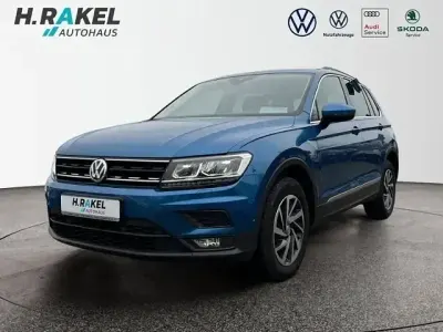 Gebraucht VW Tiguan Sound 179 PS (131 kW) 2017 Blau SUV