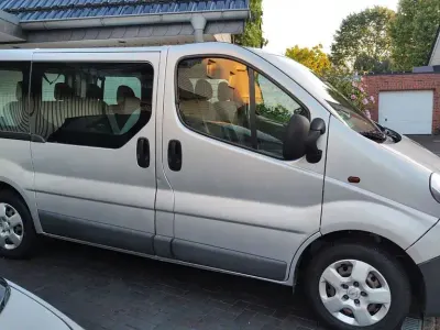 Gebraucht Opel Vivaro 118 PS (86 kW) 2014 Silber Van / Kleinbus
