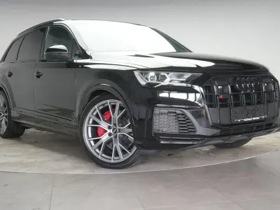 Gebraucht Audi SQ7 Competition 507 PS (372 kW) 2022 Mythos black SUV