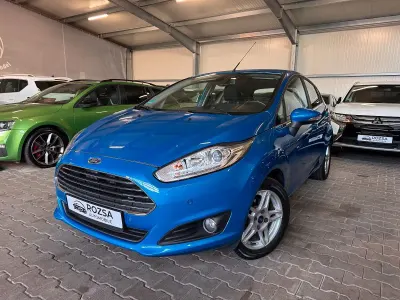Gebraucht Ford Fiesta 101 PS (74 kW) 2014 Blau Kleinwagen