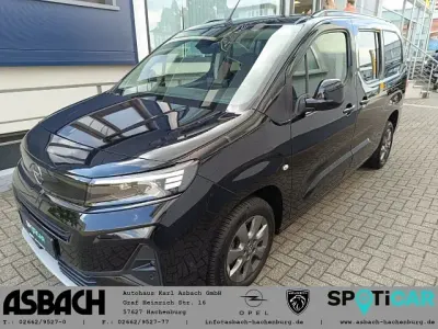 Neu Opel Combo Life XL 131 PS (96 kW) 2026 Schwarz Van / Kleinbus