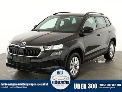 Neu Skoda Karoq Selection 150 PS (110 kW) 2025 Black magic perleffekt SUV