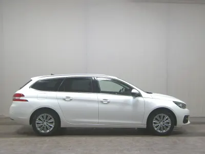Brugt Peugeot 308 Allure 131 HK (96 kW) 2021 Hvid Stationcar