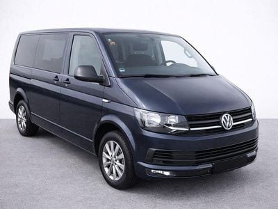 Second-hand VW T6 Trendline 150 CP (110 kW) 2015 Albastru Van