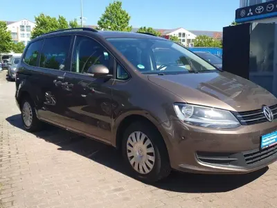 Brugt VW Sharan Trendline 140 HK (102 kW) 2011 Brun MPV