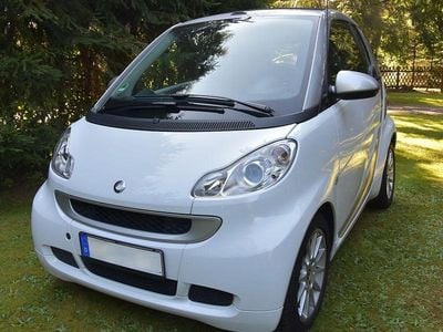 Gebraucht Smart ForTwo Cabrio Passion 71 PS (52 kW) 2010 Weiß Cabrio