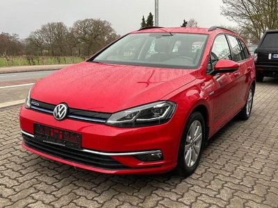 Gebraucht VW Golf VII Comfortline 131 PS (96 kW) 2019 Rot Kombi
