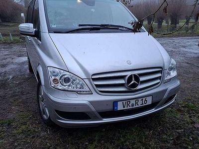 Grau Gebraucht 2013 Mercedes Viano Van / Kleinbus | 17.500 € (Fairer Preis)