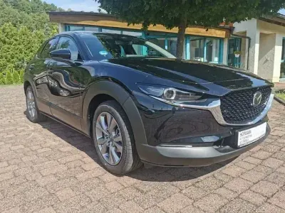 Używany Mazda CX-30 Exclusive 122 KM (89 kW) 2024 Czarny SUV