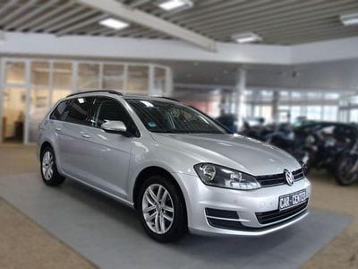 Gebraucht VW Golf VII 86 PS (63 kW) 2015 Reflexsilber (metallic) Kombi