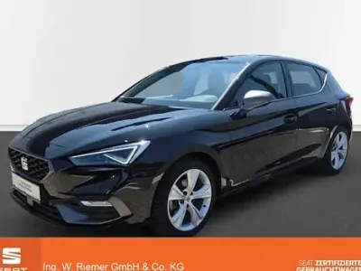 Second-hand Seat Leon FR 150 CP (110 kW) 2024 Negru Berlinǎ