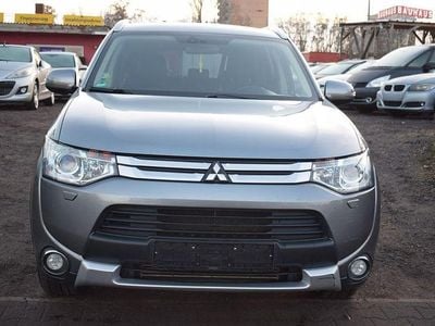 Gebraucht Mitsubishi Outlander Instyle 150 PS (110 kW) 2015 Grau SUV