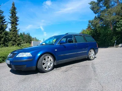Gebraucht VW Passat 150 PS (110 kW) 2001 Blau Kombi