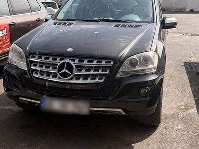 Usata Mercedes ML350 235 CV (172 kW) 2010 Nero SUV