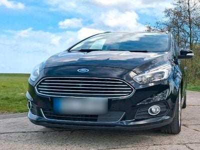 Usata Ford S-MAX S 180 CV (132 kW) 2017 Nero Monovolume
