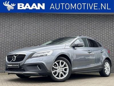 Gebraucht Volvo V40 CC Summum 154 PS (113 kW) 2017 Grau Kombi