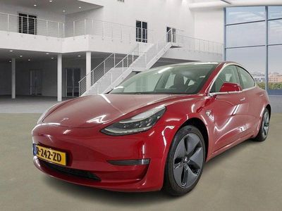 Usado Tesla Model 3 Long Range AWD 258 kW (351 HP) 2019 Vermelho Sedan