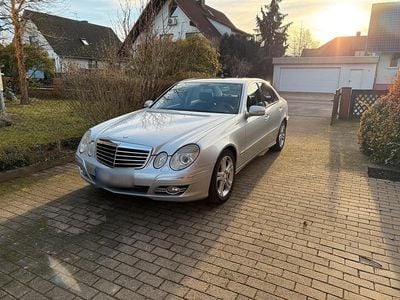 Gebraucht Mercedes E280 231 PS (169 kW) 2008 Grau Limousine