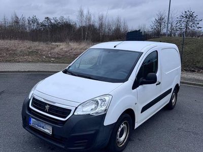 Gebraucht Peugeot Partner 95 PS (69 kW) 2018 Weiß Van / Kleinbus