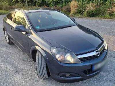 Gebraucht Opel Astra GTC 116 PS (85 kW) 2009 Blau Coupé