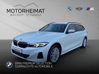 Weiß Gebraucht 2025 BMW 318 Comfort Edition Kombi | 32.890 € (Superpreis)