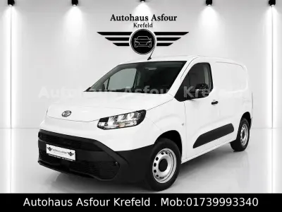 Gebraucht Toyota Proace City City 102 PS (75 kW) 2024 Weiß Van / Kleinbus