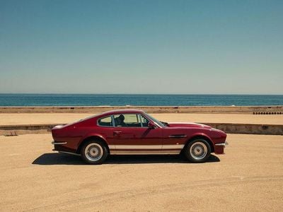 Second-hand Aston Martin V8 Vantage 1987 Roșu