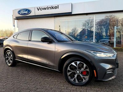 Grau Gebraucht 2021 Ford Mustang Mach-E Extended Range SUV | 29.990 € (Etwas zu teuer)