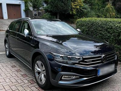 Schwarz Gebraucht 2021 VW Passat Alltrack Kombi | 29.200 € (Fairer Preis)