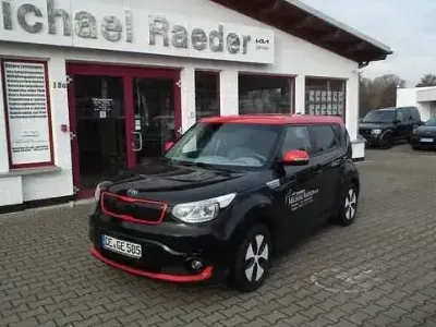 Gebraucht Kia Soul 80 kW (110 PS) 2016 Rot SUV