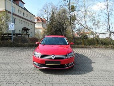 Gebraucht VW Passat 105 PS (77 kW) 2013 Rot Kombi
