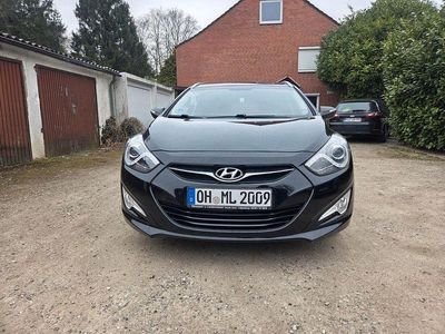 Gebraucht Hyundai i40 Edition 136 PS (100 kW) 2014 Schwarz Kombi