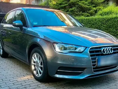 Gebraucht Audi A3 110 PS (80 kW) 2015 Grau Limousine
