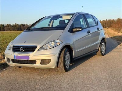 Gebraucht Mercedes A150 Classic 95 PS (69 kW) 2005 Silber Van / Kleinbus