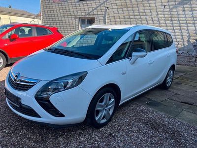 Gebraucht Opel Zafira Tourer Innovation 140 PS (102 kW) 2015 Schneeweiss/olympic/summit whi Van / Kleinbus