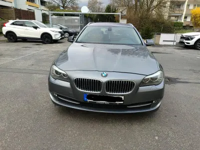 Gebraucht BMW 520 184 PS (135 kW) 2011 Grau Kombi