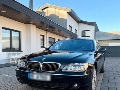 Gebraucht BMW 740 306 PS (225 kW) 2005 Schwarz Limousine