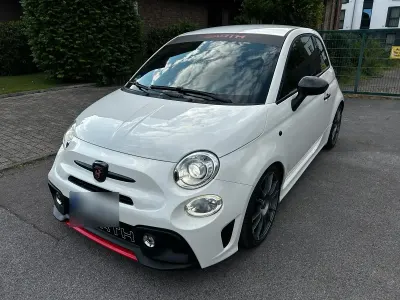 Gebraucht Fiat 500 Abarth 135 PS (99 kW) 2011 Weiß Kleinwagen